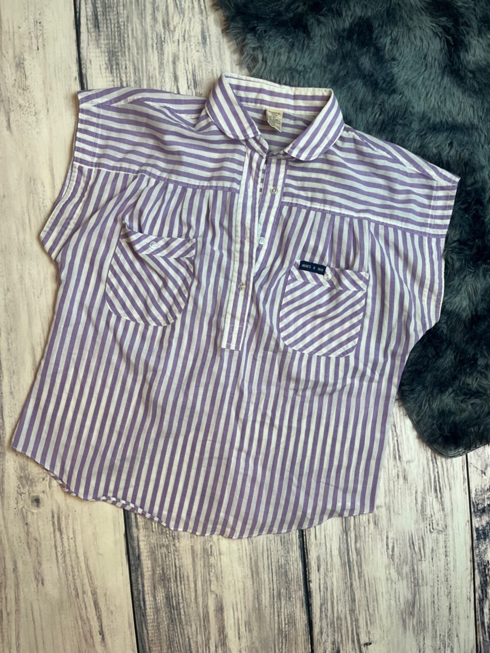 1980’s Here’s a Hug Collared Short Sleeve Blouse in Lavender and White Stripes